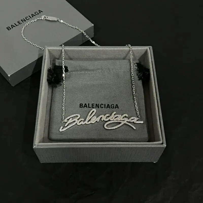 balenciaga collier s_12053bb2